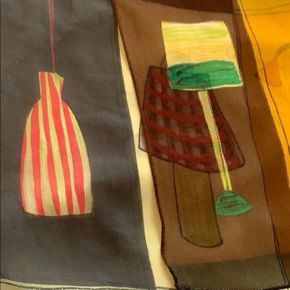 Echo silk chiffon scarf with lamp and vase design - Picture 3 of 10